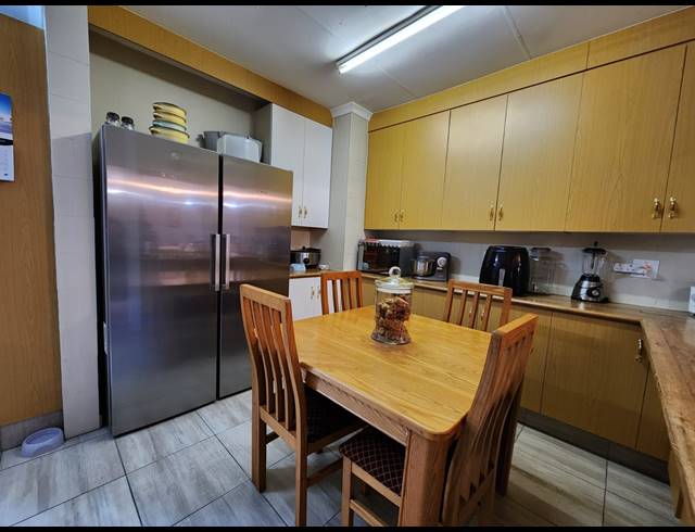 3 BEDROOM TOWNHOUSE FOR SALE IN THREE RIVERS PROPER